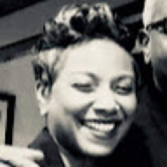 Meet your Posher, Crystal - Picture 1 of 1